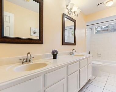 6419 Sutter Park Lane - Photo Thumbnail 9