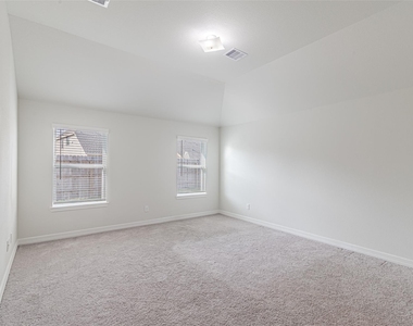7431 Sail Hill Drive - Photo Thumbnail 25