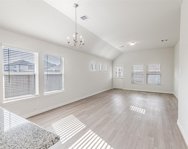 7431 Sail Hill Drive - Photo Thumbnail 16