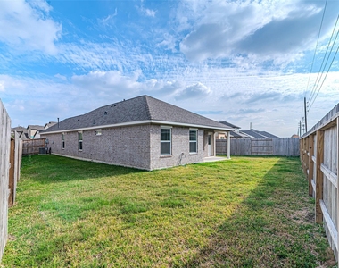 7431 Sail Hill Drive - Photo Thumbnail 39