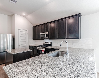 7431 Sail Hill Drive - Photo Thumbnail 11