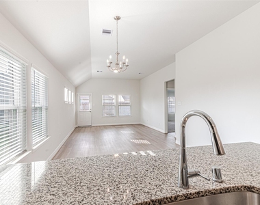 7431 Sail Hill Drive - Photo Thumbnail 15