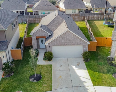 7431 Sail Hill Drive - Photo Thumbnail 3