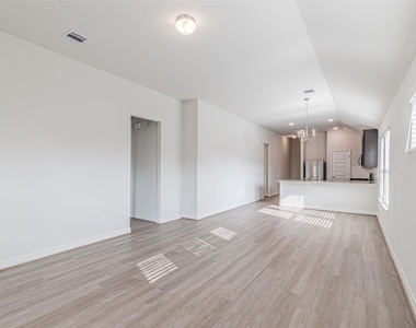 7431 Sail Hill Drive - Photo Thumbnail 21