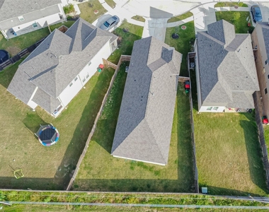 7431 Sail Hill Drive - Photo Thumbnail 44