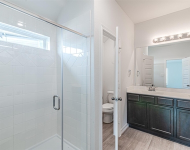 7431 Sail Hill Drive - Photo Thumbnail 27