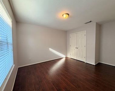 5935 Wildbriar Lane - Photo Thumbnail 13