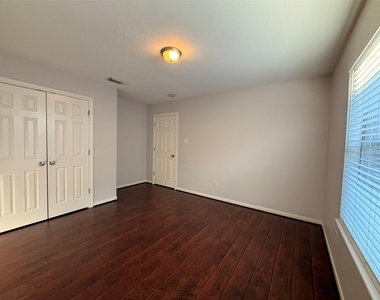 5935 Wildbriar Lane - Photo Thumbnail 14