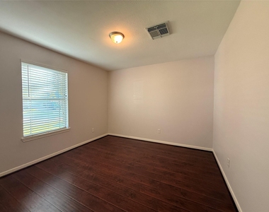 5935 Wildbriar Lane - Photo Thumbnail 15