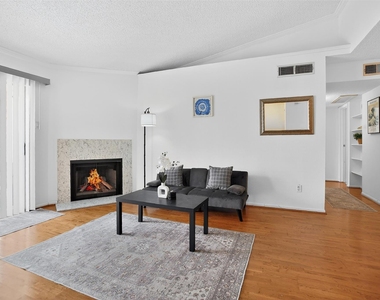 3770 Lovers Wood Lane - Photo Thumbnail 2