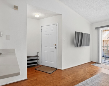 3770 Lovers Wood Lane - Photo Thumbnail 15