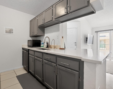 3770 Lovers Wood Lane - Photo Thumbnail 8