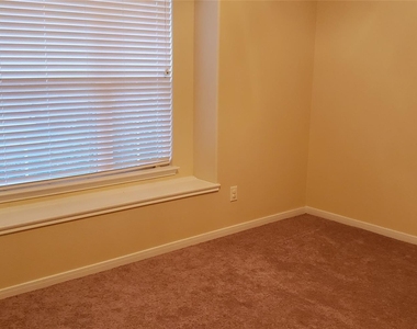 9923 Yearling Place - Photo Thumbnail 23