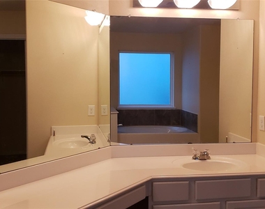 9923 Yearling Place - Photo Thumbnail 15