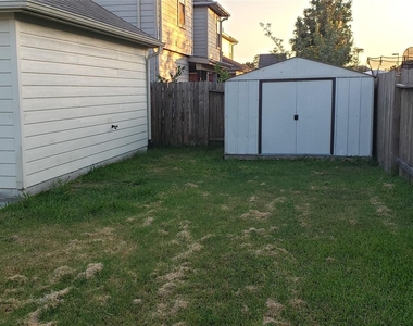 9923 Yearling Place - Photo Thumbnail 34