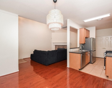 13646 Garden Grove Ct - Photo Thumbnail 7