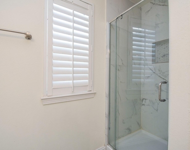 13646 Garden Grove Ct - Photo Thumbnail 15