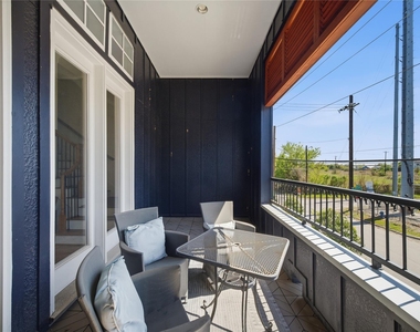 707 Bringhurst Street - Photo Thumbnail 10
