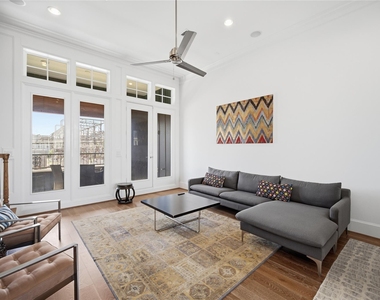 707 Bringhurst Street - Photo Thumbnail 5