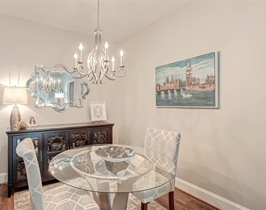 11711 Memorial Drive - Photo Thumbnail 5