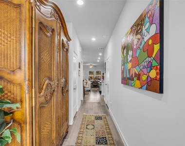 7866 Alset Drive - Photo Thumbnail 4
