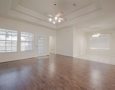 1189 Lovett Street - Photo Thumbnail 19