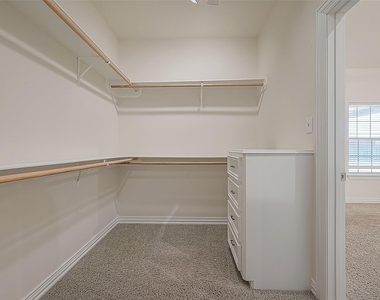 1189 Lovett Street - Photo Thumbnail 34