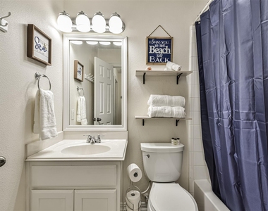 1815 28th Street - Photo Thumbnail 17