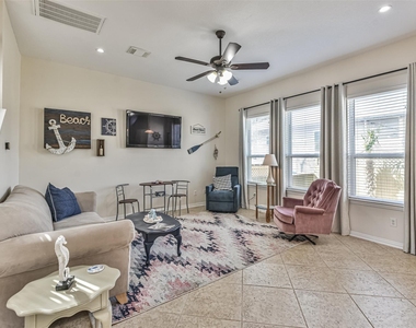 1815 28th Street - Photo Thumbnail 25