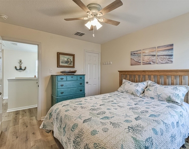 1815 28th Street - Photo Thumbnail 19
