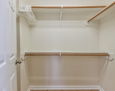 1815 28th Street - Photo Thumbnail 33
