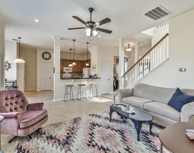 1815 28th Street - Photo Thumbnail 4