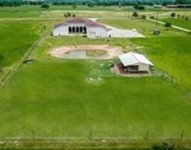 825 Grubbs Road - Photo Thumbnail 48