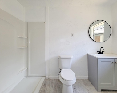 5103 Karu Drive - Photo Thumbnail 10
