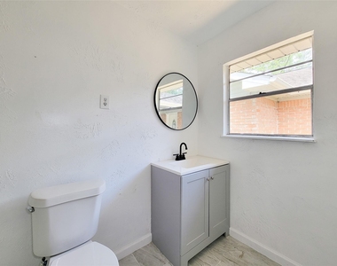 5103 Karu Drive - Photo Thumbnail 9