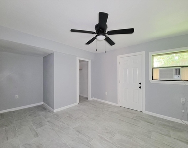 5103 Karu Drive - Photo Thumbnail 12