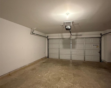 6007 Diamond Vista Court - Photo Thumbnail 20
