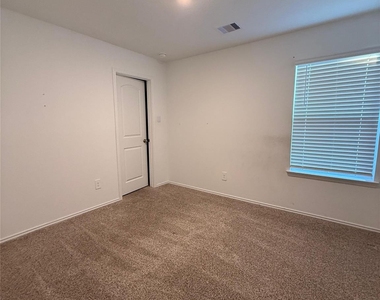 6007 Diamond Vista Court - Photo Thumbnail 22