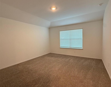 6007 Diamond Vista Court - Photo Thumbnail 13