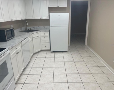 851 Bayway Boulevard - Photo Thumbnail 7