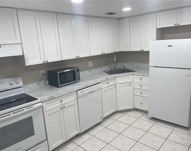 851 Bayway Boulevard - Photo Thumbnail 6