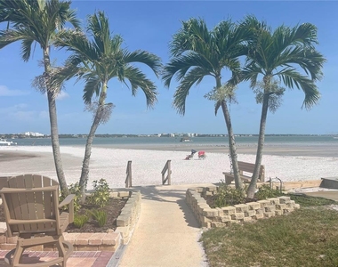 851 Bayway Boulevard - Photo Thumbnail 3