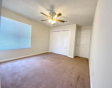 14818 Chetland Place Drive - Photo Thumbnail 15