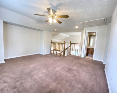 14818 Chetland Place Drive - Photo Thumbnail 12