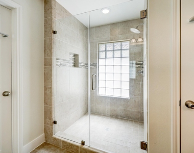 5322 Nett Street - Photo Thumbnail 9
