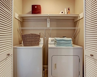 5322 Nett Street - Photo Thumbnail 11