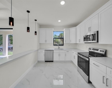 446 Skyland Lane - Photo Thumbnail 2