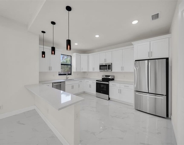 446 Skyland Lane - Photo Thumbnail 3