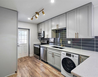 779 12th Ave N - Photo Thumbnail 3