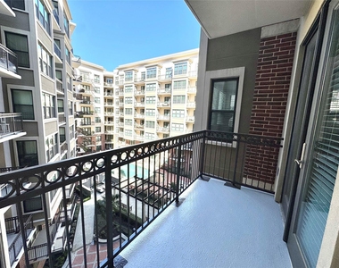 2303 Mid Ln Lane - Photo Thumbnail 17
